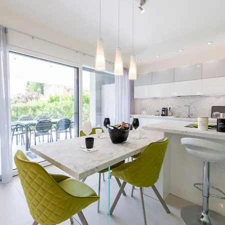 Magic Luxury Apartments Bardolino Exterior photo