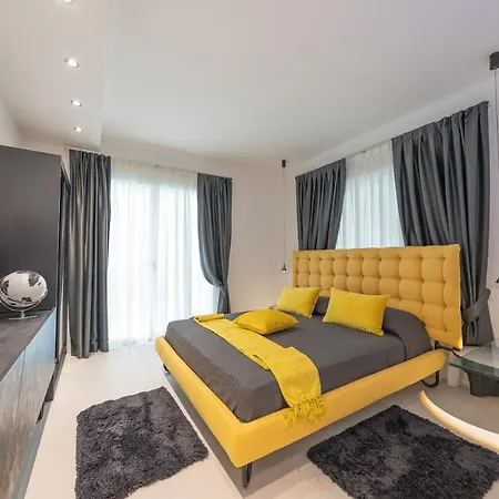 Magic Luxury Apartments Bardolino Exterior photo