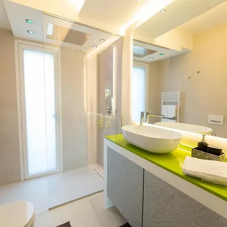 Magic Luxury Apartments Bardolino Exterior photo