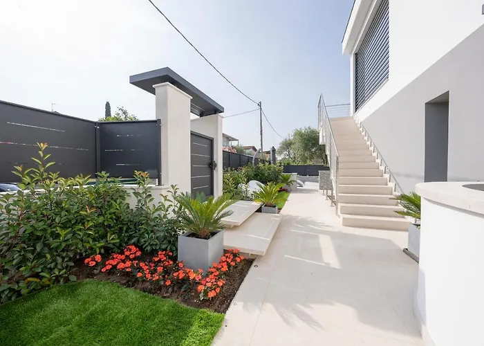 Magic Luxury Apartments